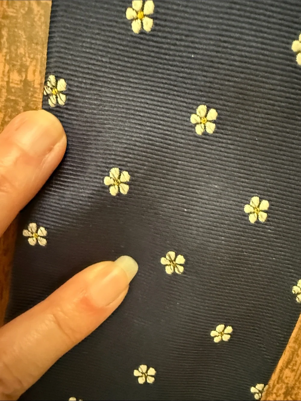 Brooks Brothers Makers Navy Blue Silk Tie with Tiny Embroidered Daisy Flowers